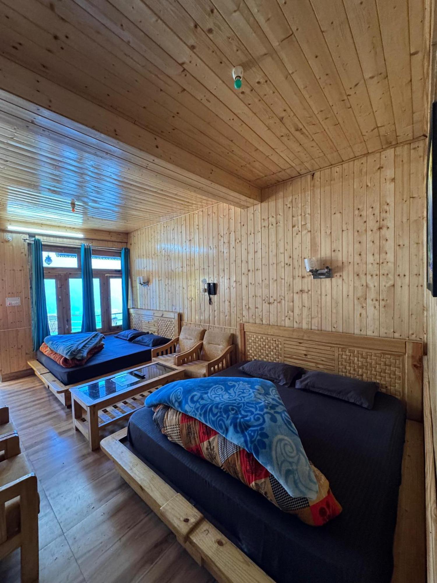Hotel 19 Tosh Buitenkant foto