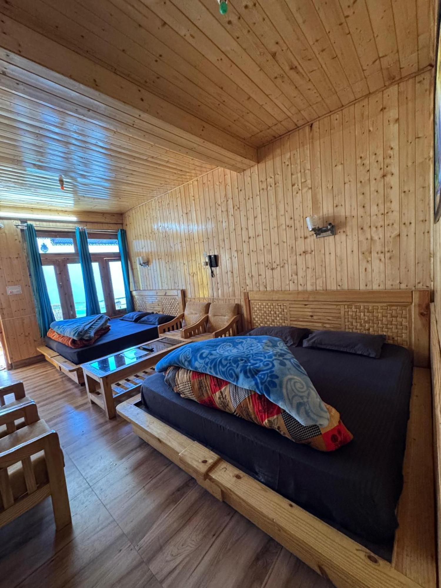 Hotel 19 Tosh Buitenkant foto