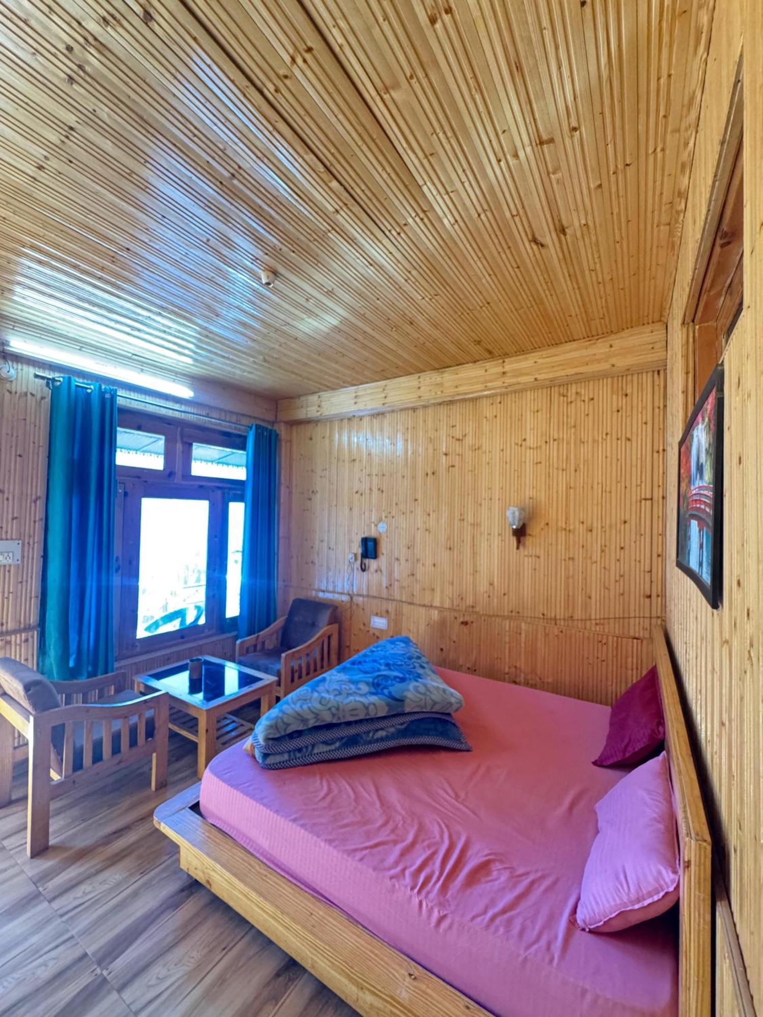 Hotel 19 Tosh Buitenkant foto
