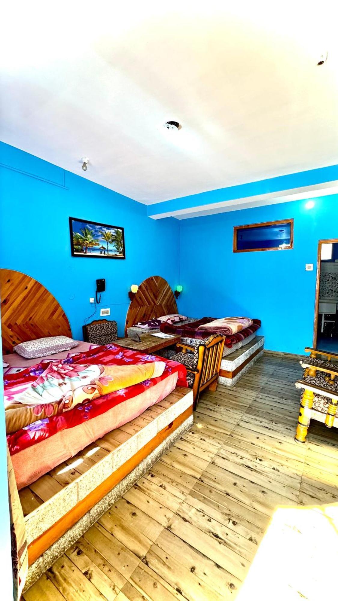Hotel 19 Tosh Buitenkant foto