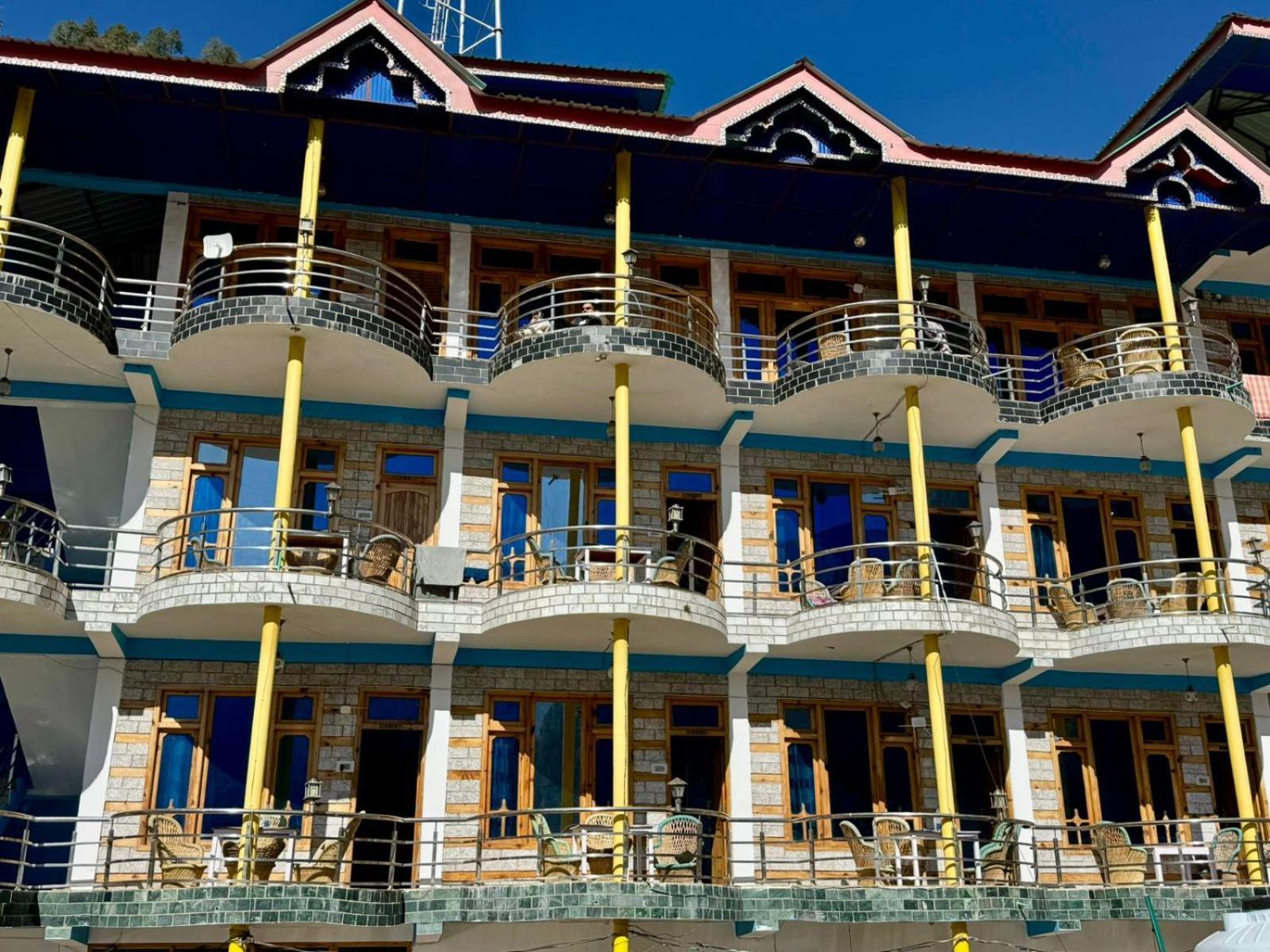 Hotel 19 Tosh Buitenkant foto